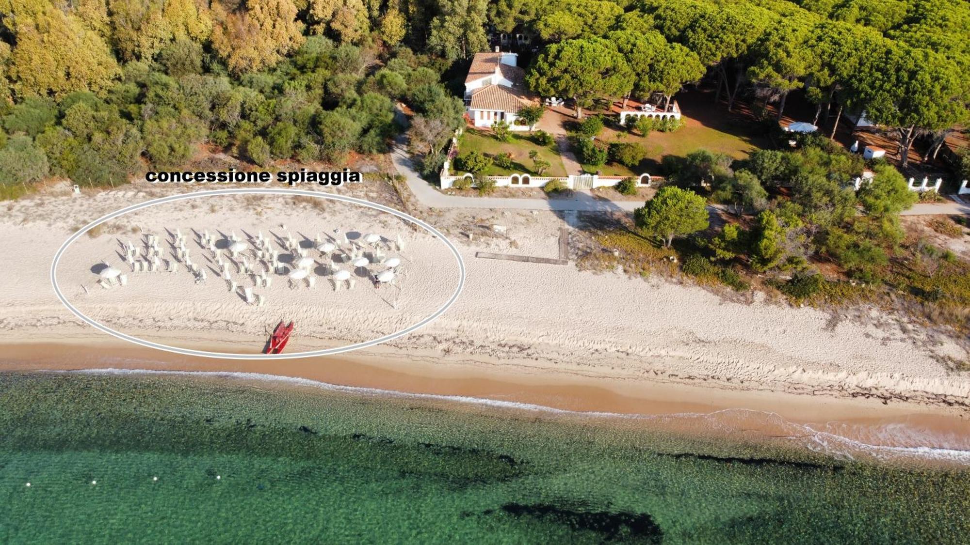 Hotel Mare Pineta Santa Margherita di Pula Eksteriør billede