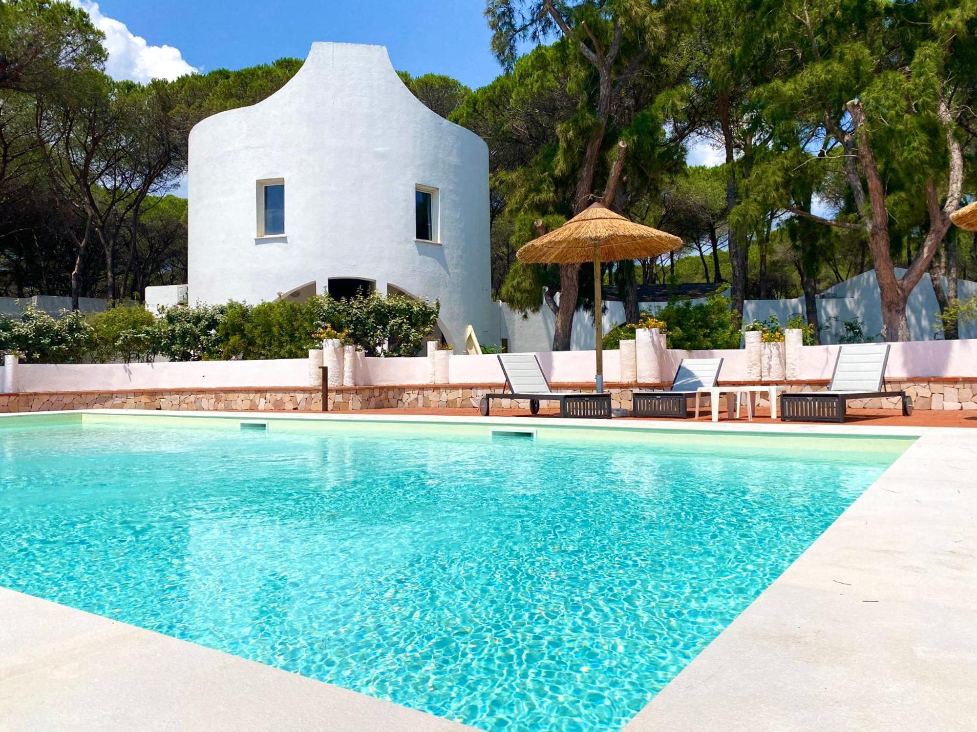 Hotel Mare Pineta Santa Margherita di Pula Eksteriør billede